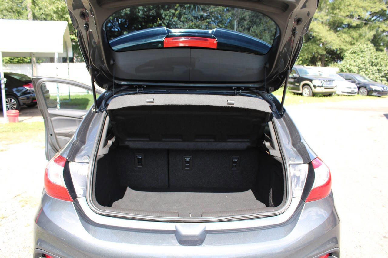 Used 2018 Chevrolet Cruze LT w/ Convenience Package image 28