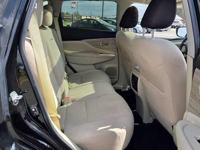 Used 2019 Nissan Murano SV w/ Premium Package image 16