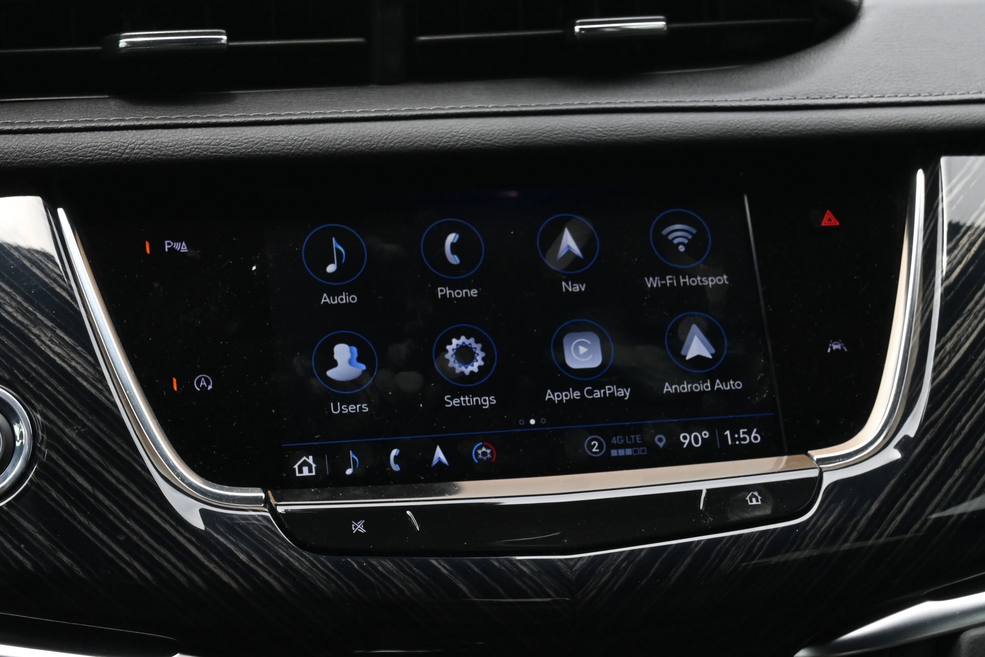 Used 2024 Cadillac XT6 Premium Luxury w/ LPO, Floor Liner Package FWD image 12