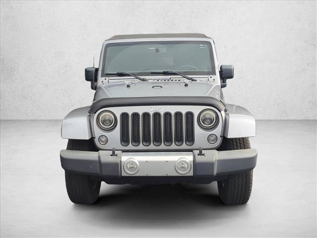 Used 2015 Jeep Wrangler Unlimited Sahara w/ Connectivity Group AWD/4WD image 2