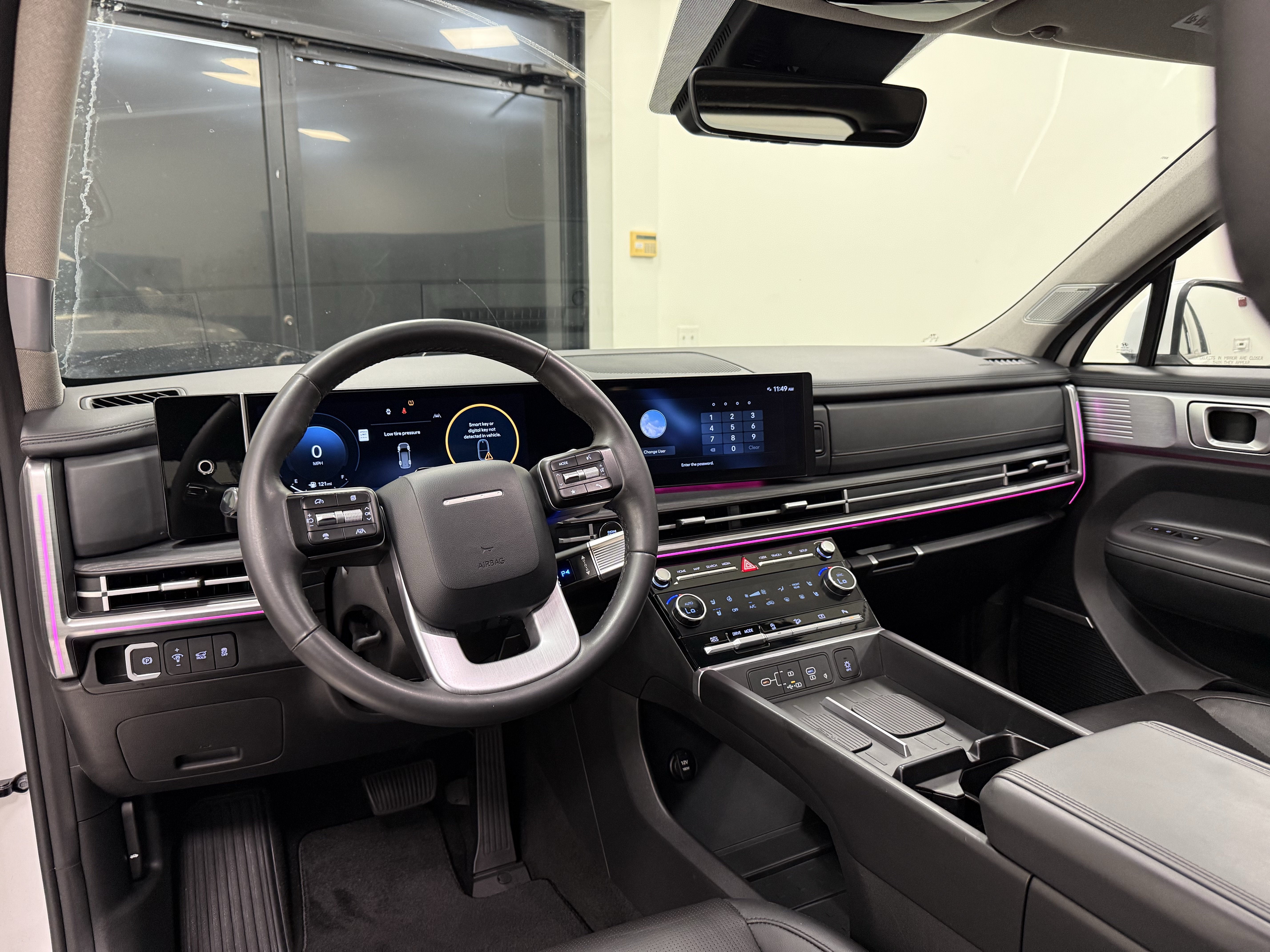 Used 2025 Hyundai Santa Fe Limited FWD image 18