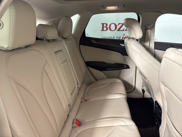 Used 2019 Lincoln MKC Reserve w/ MKC Technology Package image 18