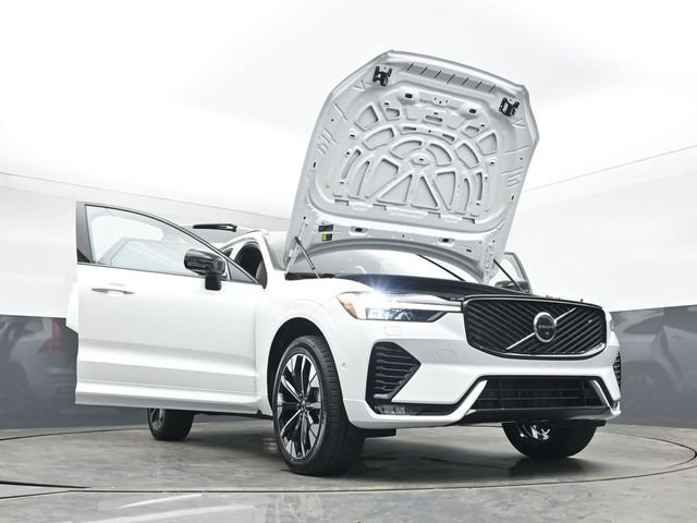 New 2026 Volvo XC60 B5 Plus w/ Protection Package Premier AWD/4WD image 57