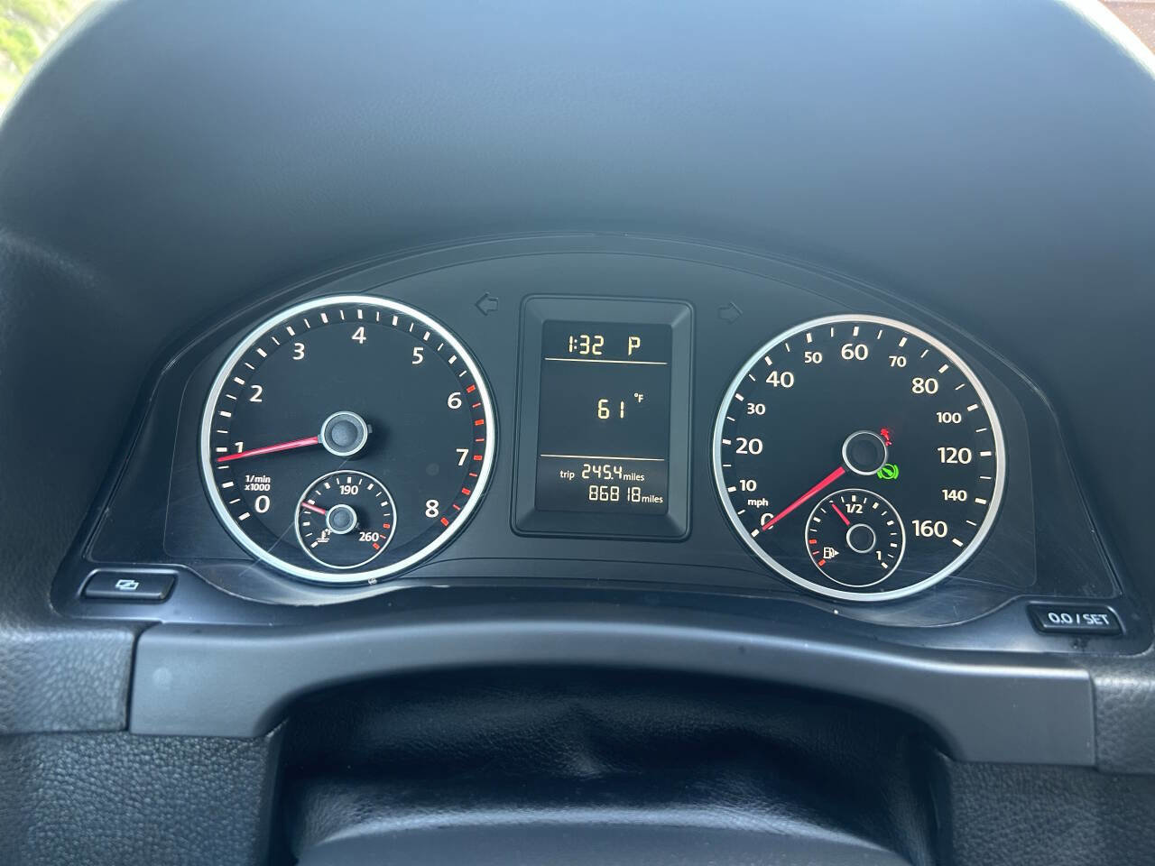 Used 2011 Volkswagen Tiguan S FWD image 27