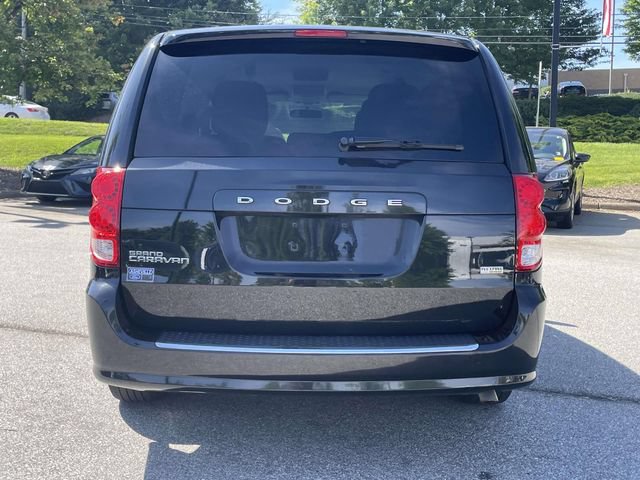 Used 2016 Dodge Grand Caravan SE w/ Quick Order Package 29E SE FWD image 4