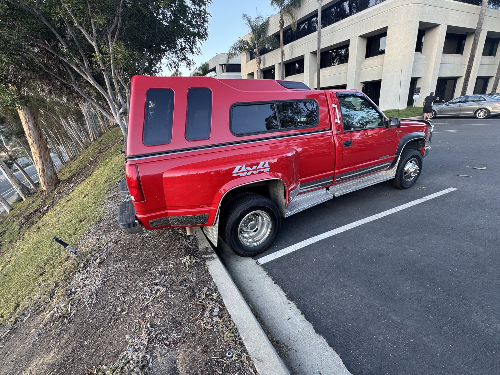 Used 1996 Chevrolet Silverado 3500 Reg Cab 131.5 WB 4WD image 5