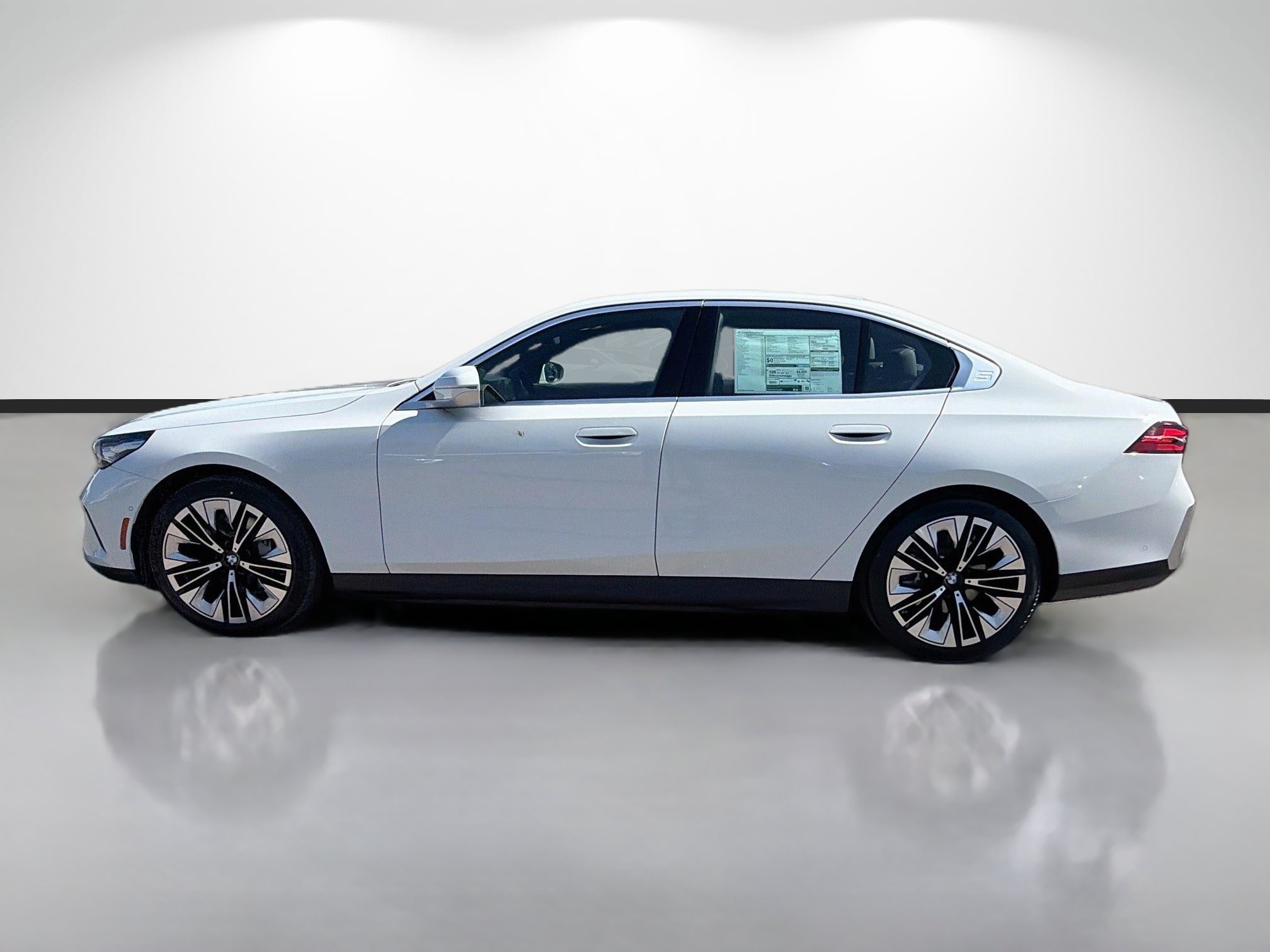 Used 2026 BMW i5 eDrive40 RWD image 6