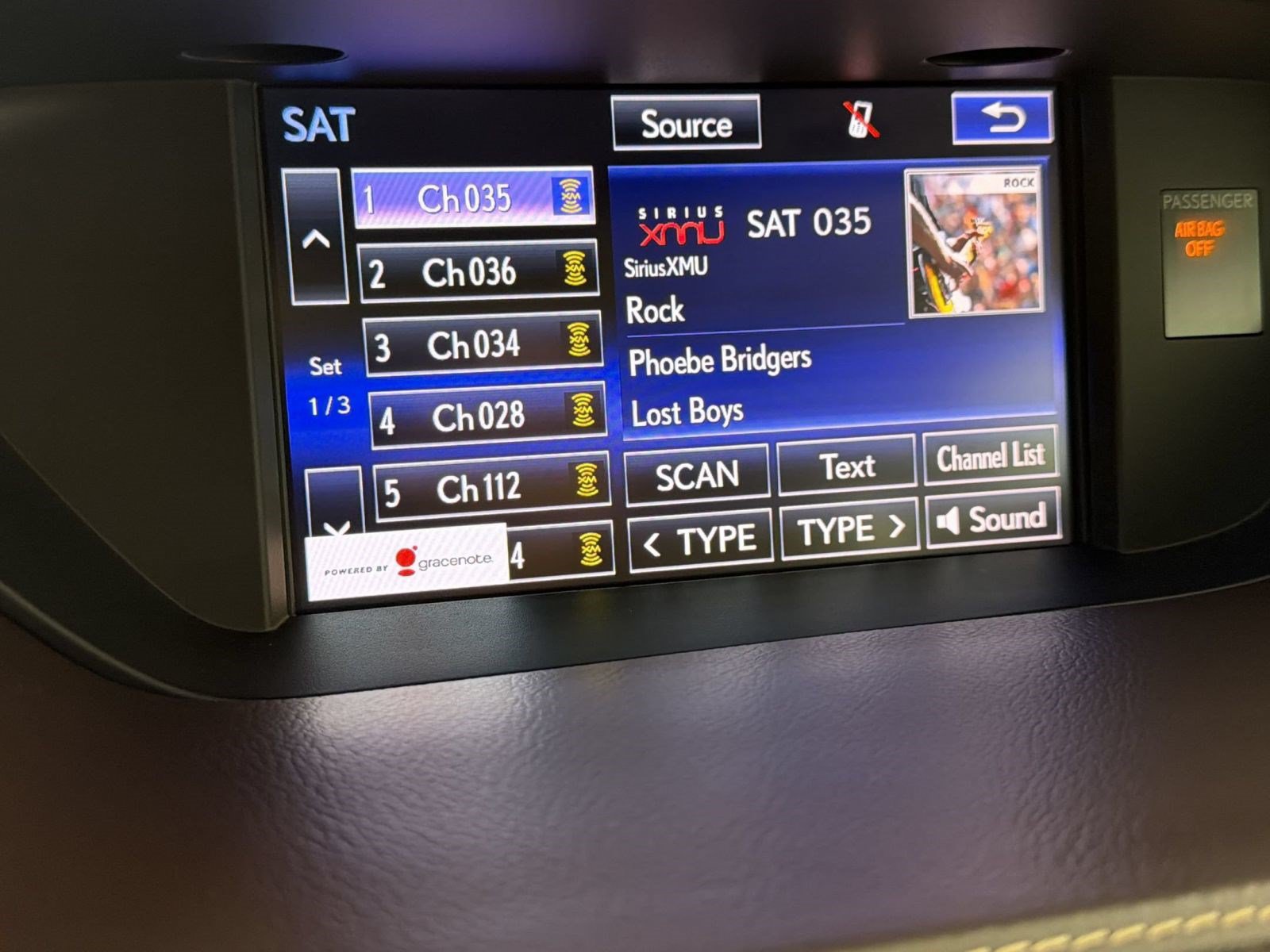 Used 2016 Lexus ES 350 w/ Luxury Package w/Wood Trim FWD image 19