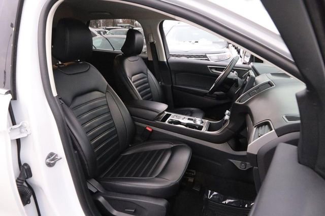 Certified 2024 Ford Edge SEL image 25