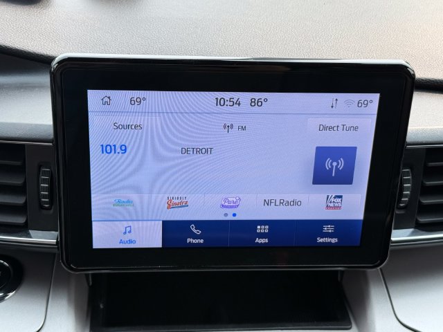 Certified 2023 Ford Explorer XLT w/ Equipment Group 202A AWD/4WD image 10