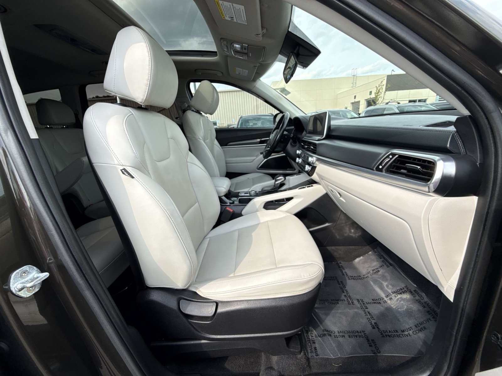 Used 2022 Kia Telluride S AWD/4WD image 28