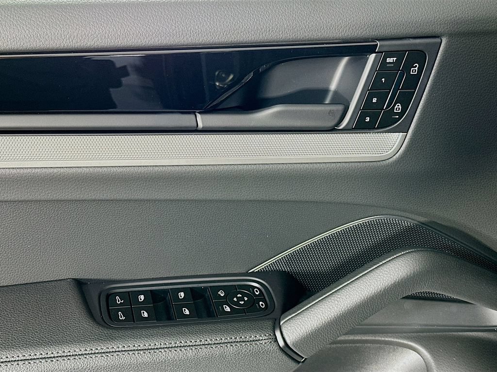 New 2026 Porsche Cayenne AWD/4WD image 20
