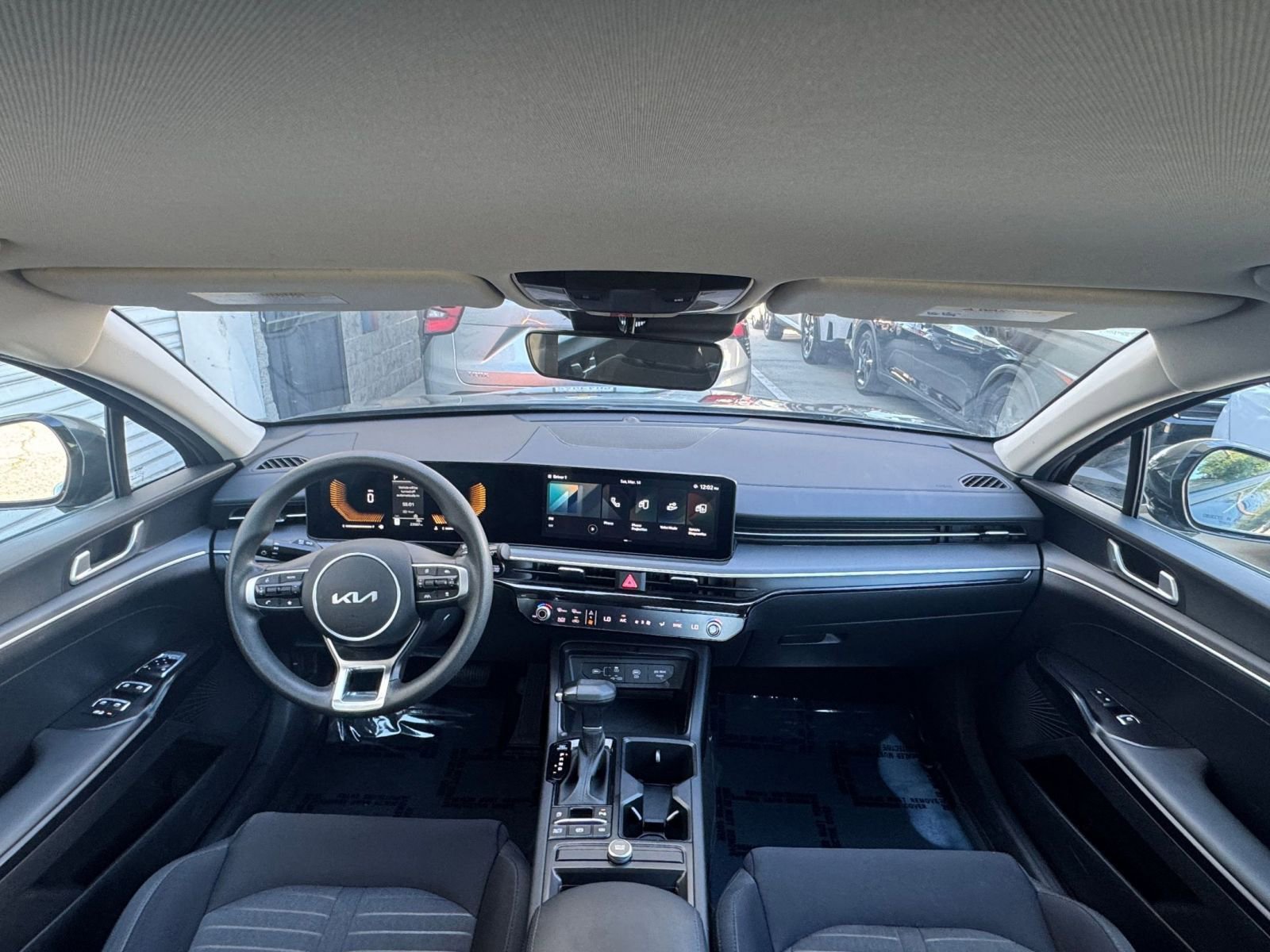 Used 2025 Kia K5 LXS image 33