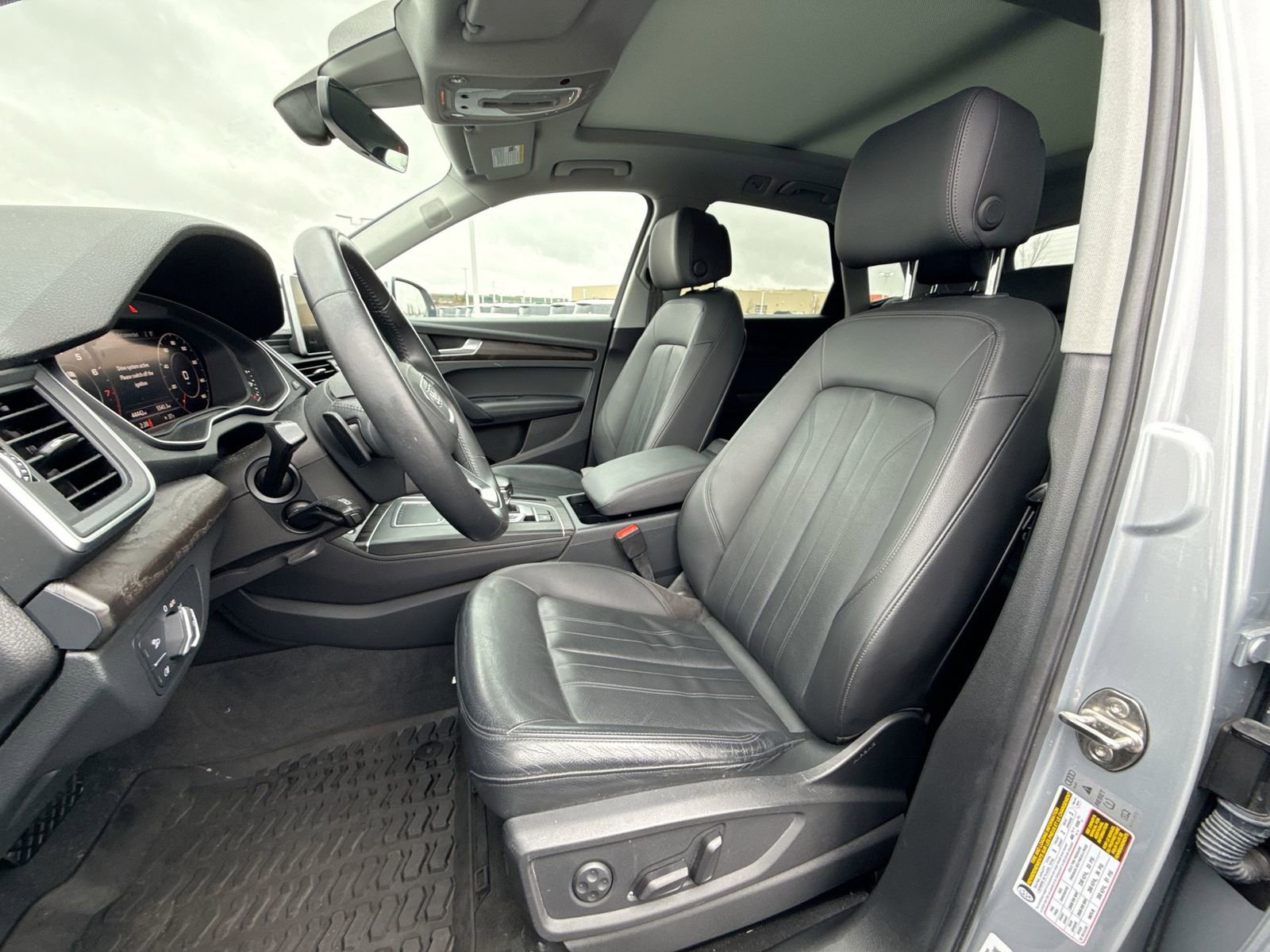 Used 2020 Audi Q5 2.0T Premium Plus w/ Premium Plus Package image 13