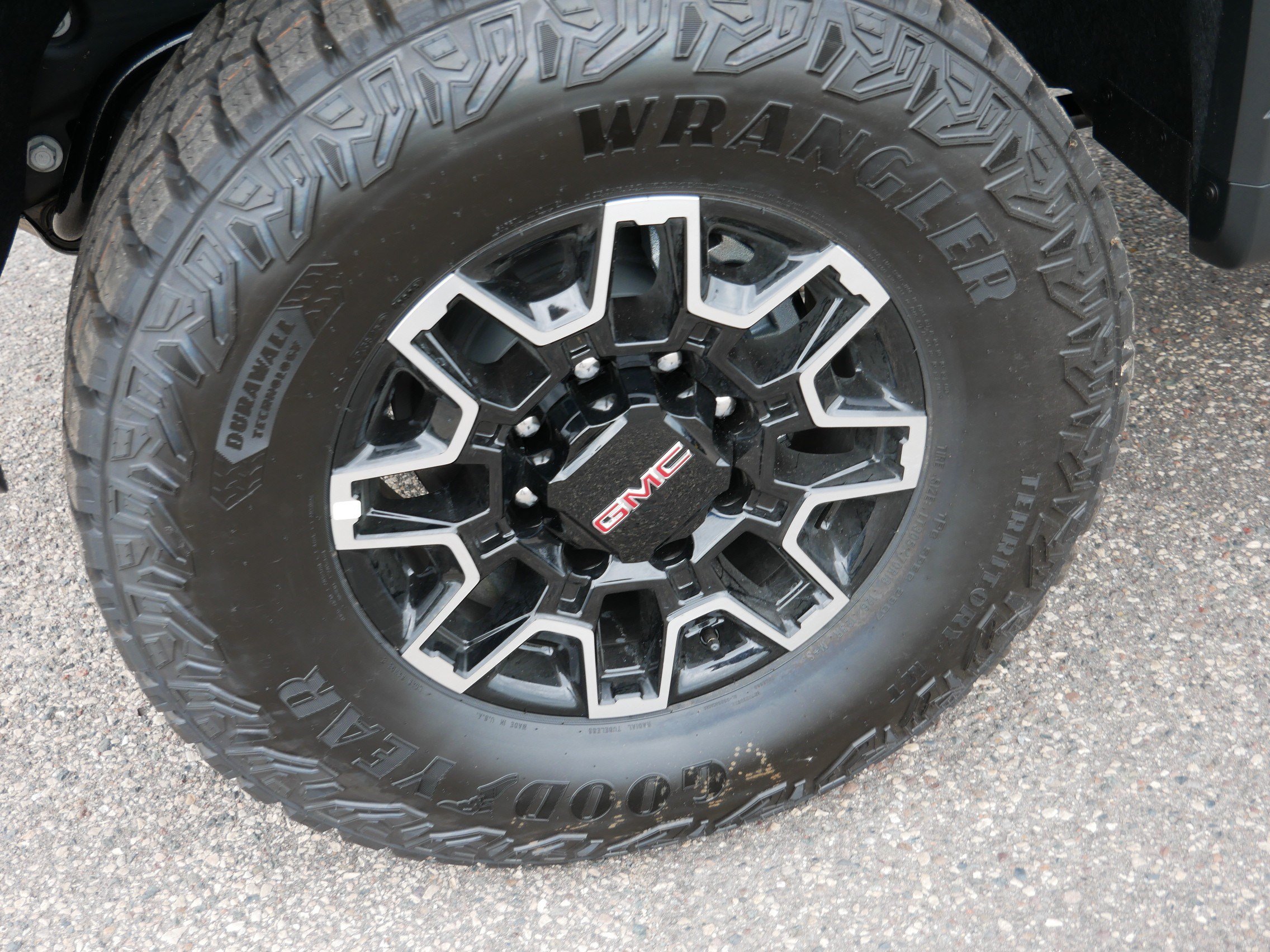 New 2026 GMC Sierra 2500 AT4X w/ Snow Plow Prep/Camper Package AWD/4WD image 9