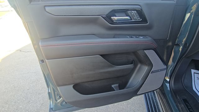 Used 2026 GMC Yukon AT4 Ultimate AWD/4WD image 17