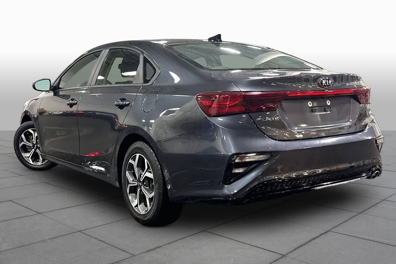 Used 2021 Kia Forte LXS FWD image 12