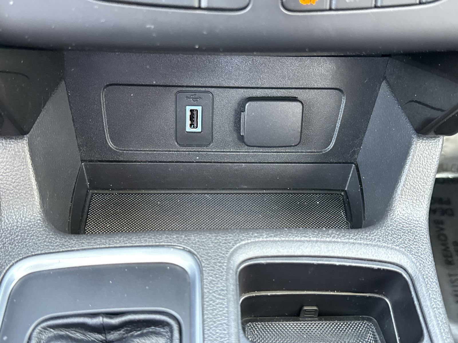 Used 2019 Ford Escape Titanium AWD/4WD image 20