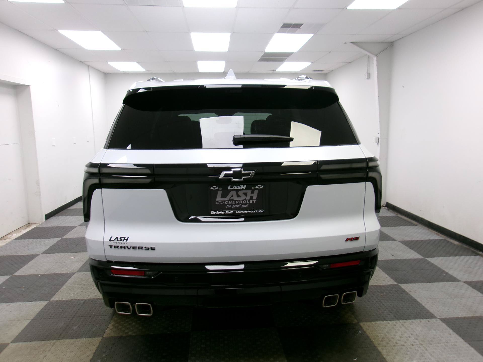 New 2026 Chevrolet Traverse RS w/ LPO, Floor Liner Package FWD image 11