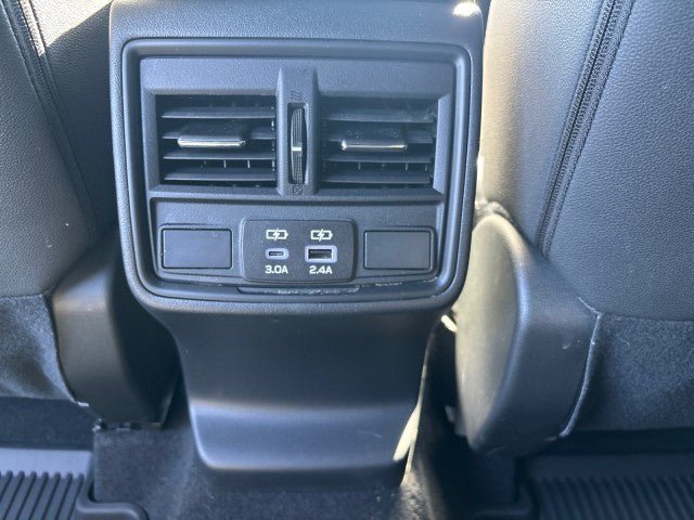 Certified 2026 Subaru Outback Premium w/ Premium/Limited Package 2 AWD/4WD image 35
