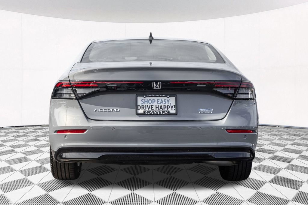 Used 2024 Honda Accord Touring image 8