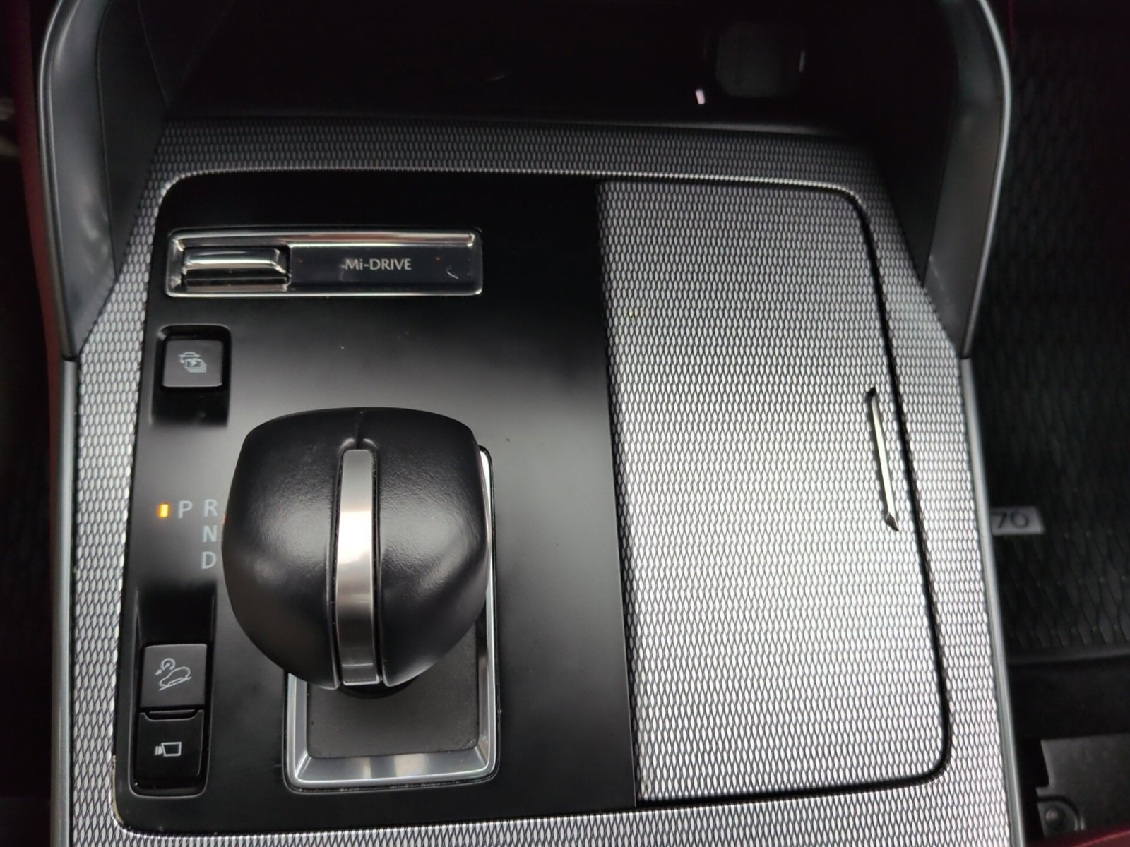 Certified 2025 MAZDA CX-70 Plug-In Hybrid w/ Premium Plus image 33