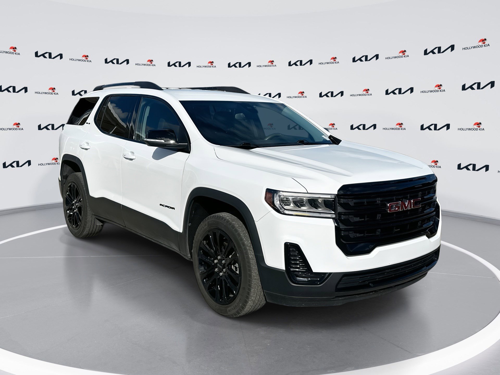 Used 2023 GMC Acadia SLE w/ Driver Convenience Package