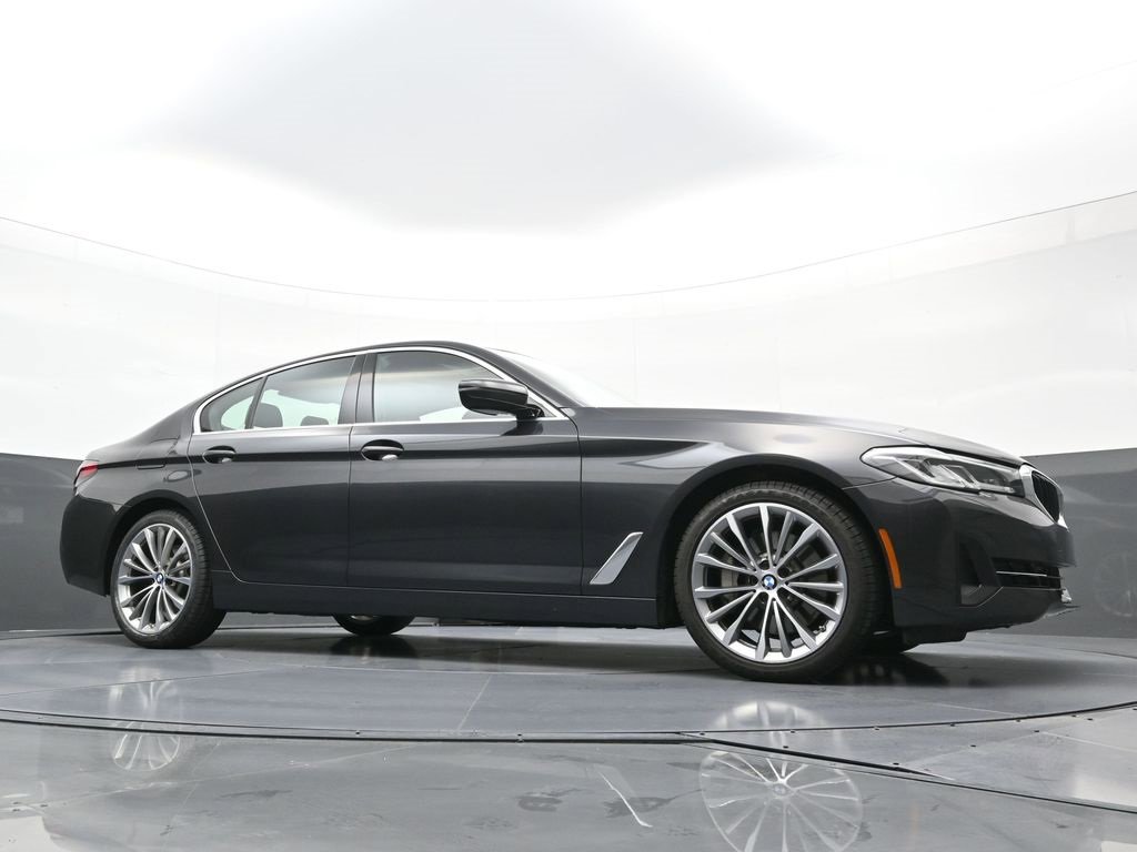 Used 2023 BMW 530i xDrive w/ Premium Package image 22