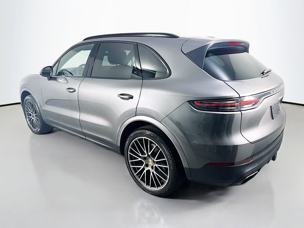 Used 2020 Porsche Cayenne image 3