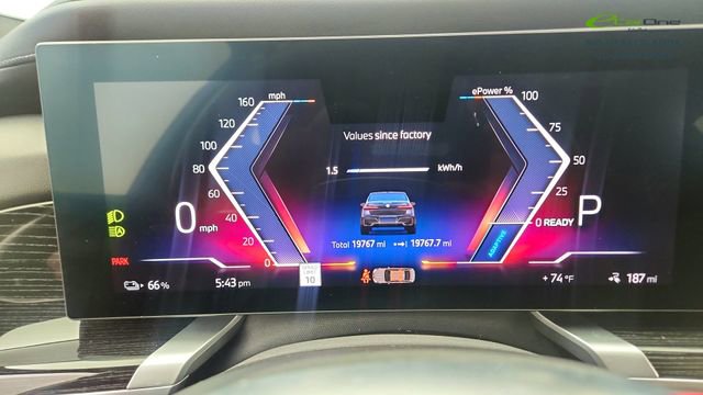 Used 2025 BMW i7 eDrive50 w/ M Sport Package RWD image 38