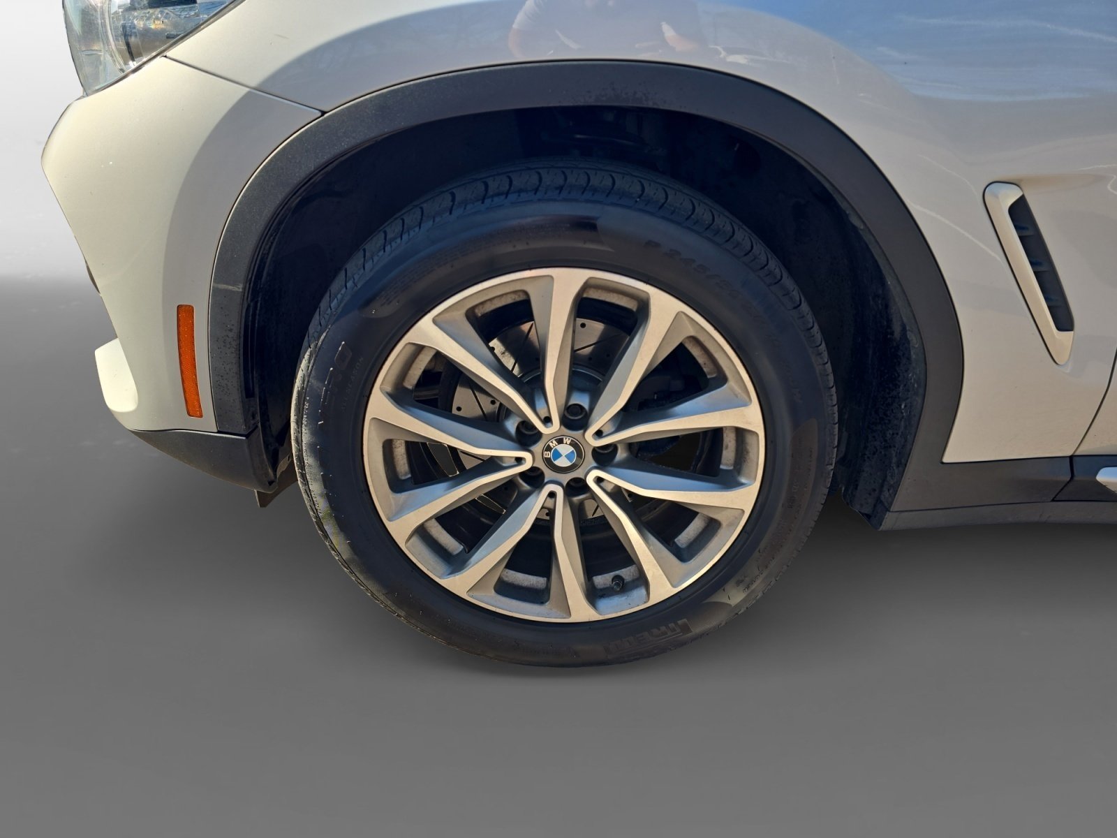 Used 2019 BMW X4 xDrive30i w/ Convenience Package image 9