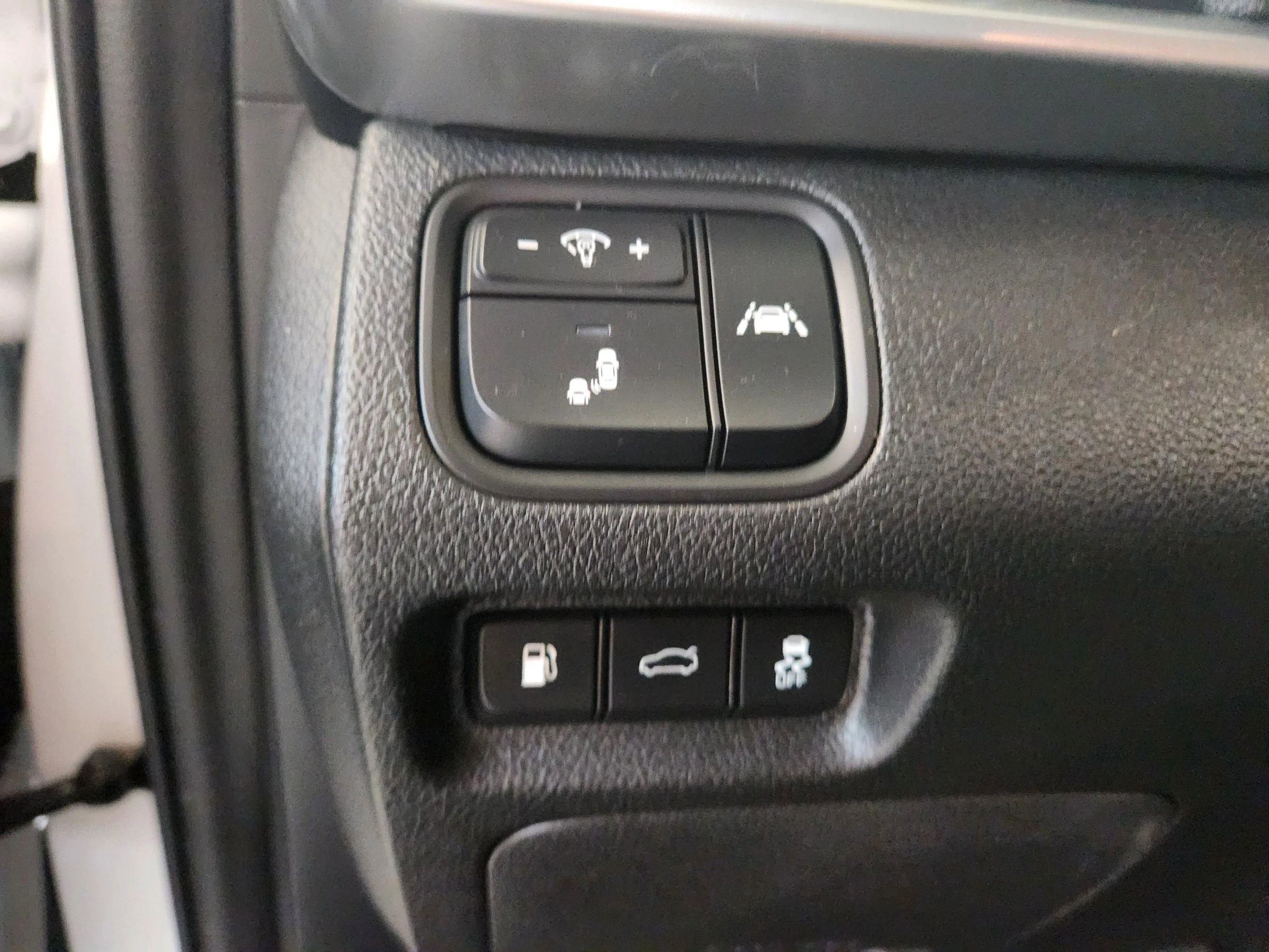 Used 2020 Kia Optima LX image 34