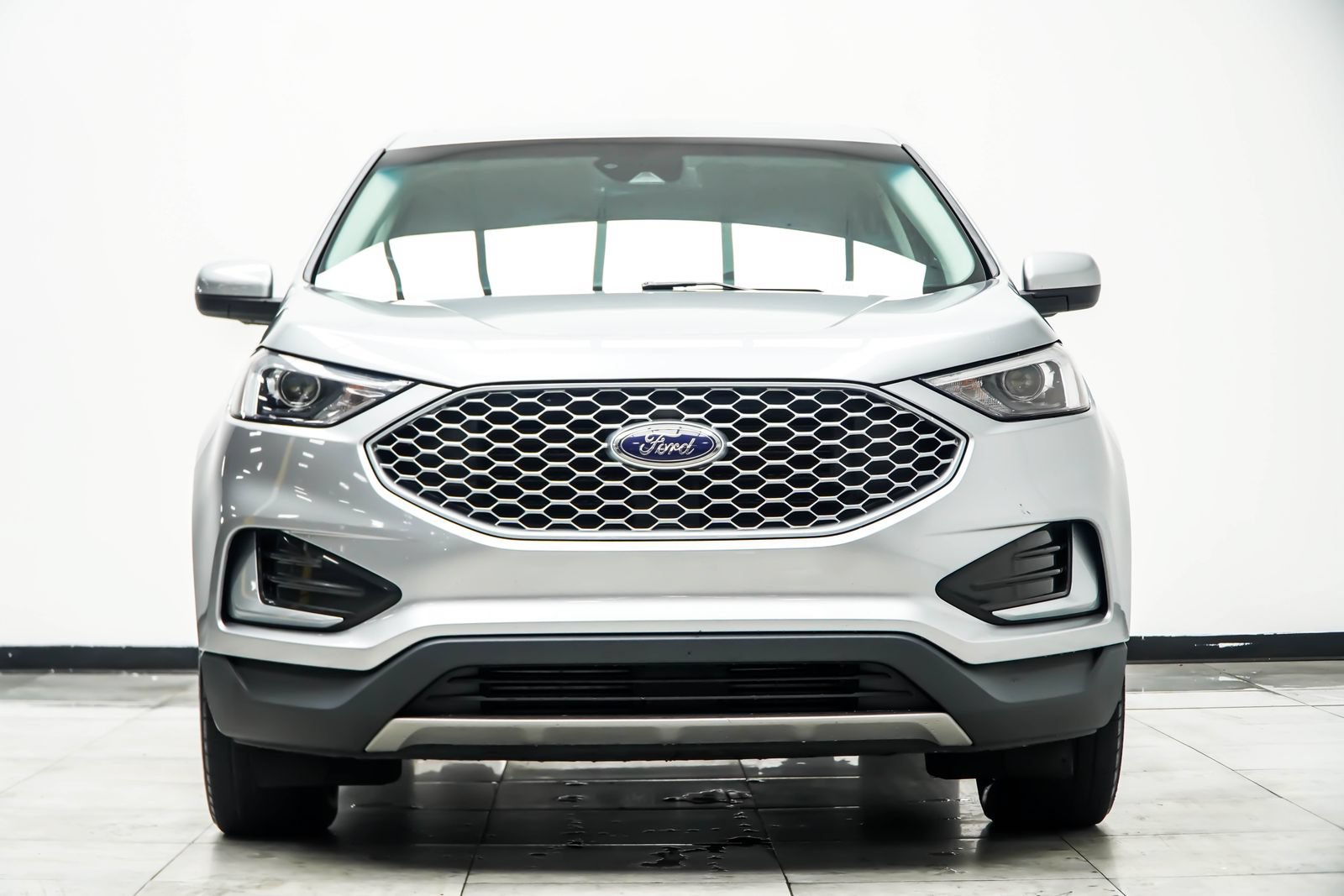 Used 2023 Ford Edge SEL AWD/4WD image 8