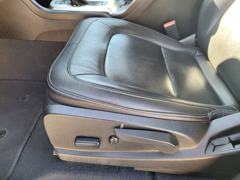 Used 2022 Chevrolet Colorado ZR2 image 14