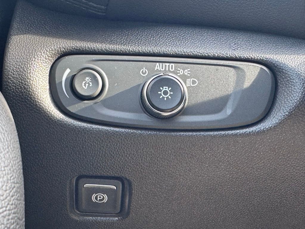 Used 2022 Chevrolet Blazer LT image 36