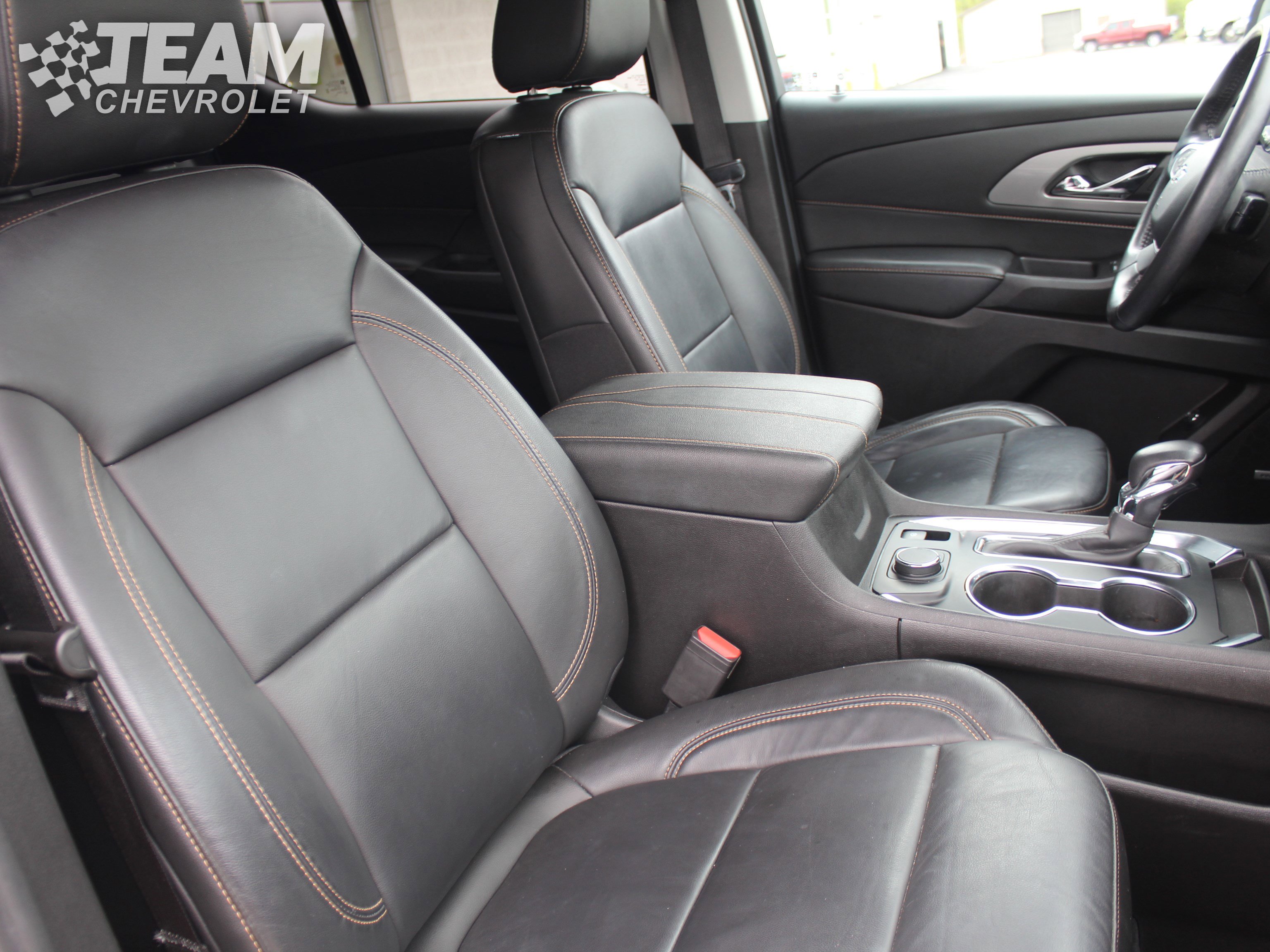 Used 2021 Chevrolet Traverse RS FWD image 29