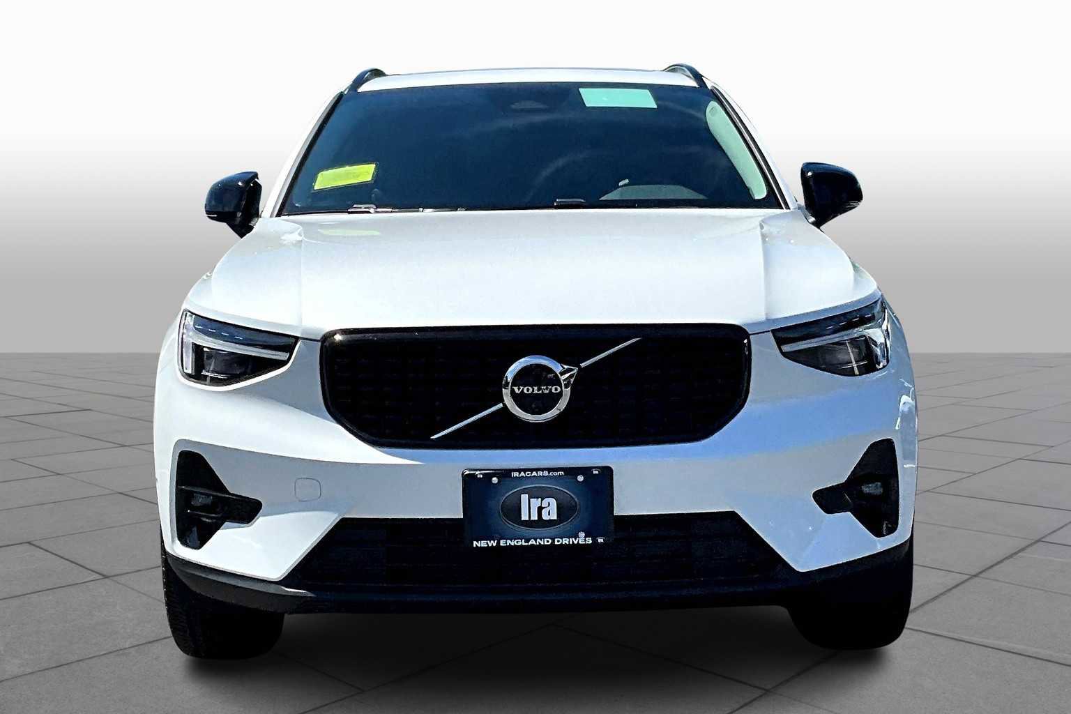 New 2026 Volvo XC40 B5 Plus w/ Protection Package Premier image 2