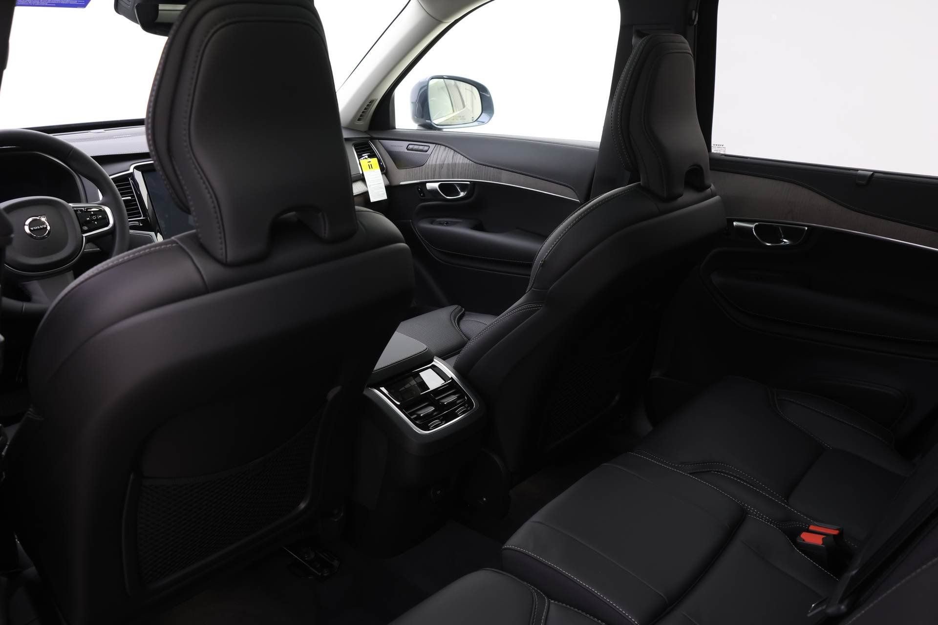 New 2025 Volvo XC90 B6 Ultra AWD/4WD image 12
