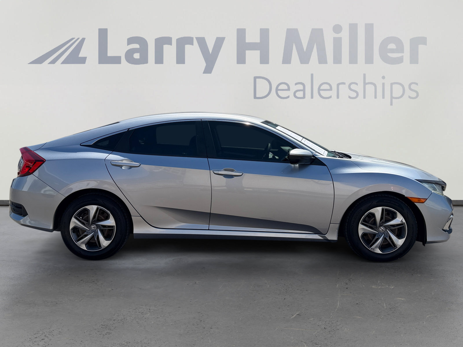 Used 2019 Honda Civic LX image 6