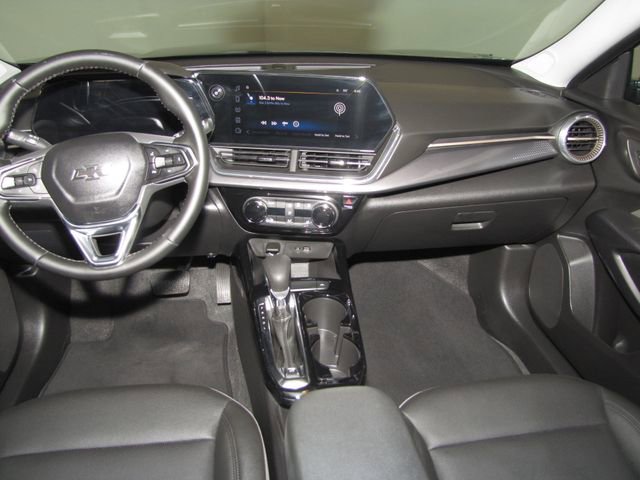 Used 2025 Chevrolet Trax ACTIV w/ Driver Confidence Package image 14