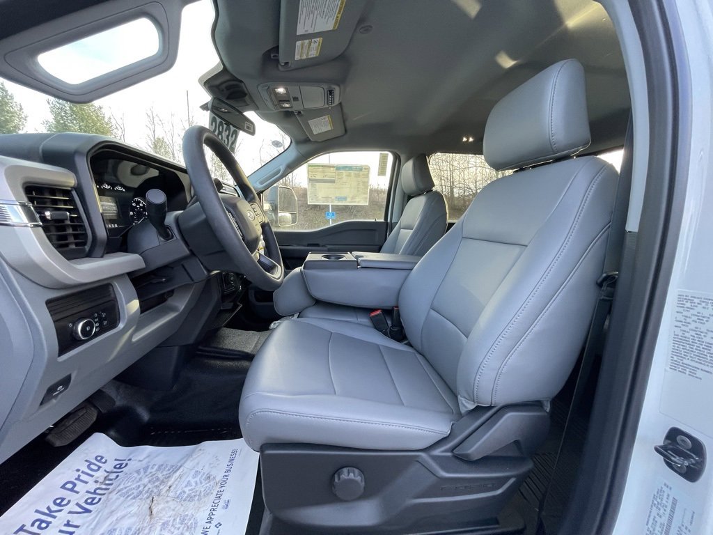 New 2026 Ford F350 XL w/ XL Chrome Package image 37
