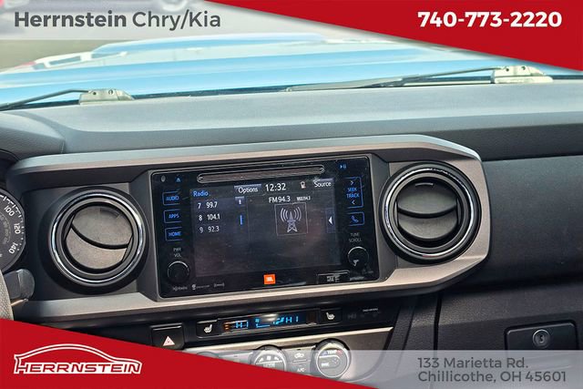 Used 2019 Toyota Tacoma TRD Sport image 9