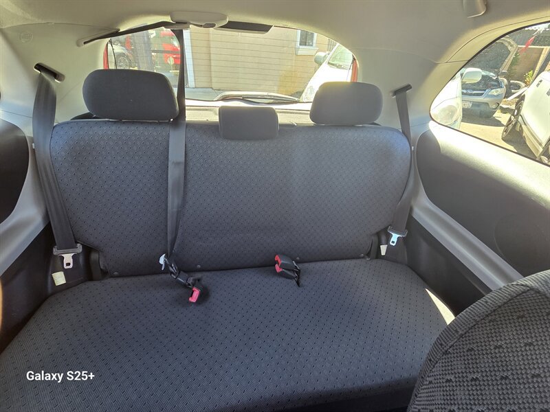 Used 2009 Toyota Yaris S FWD image 15