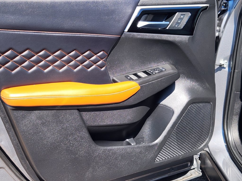 Used 2023 Mitsubishi Outlander 4WD Plug-In Hybrid image 19