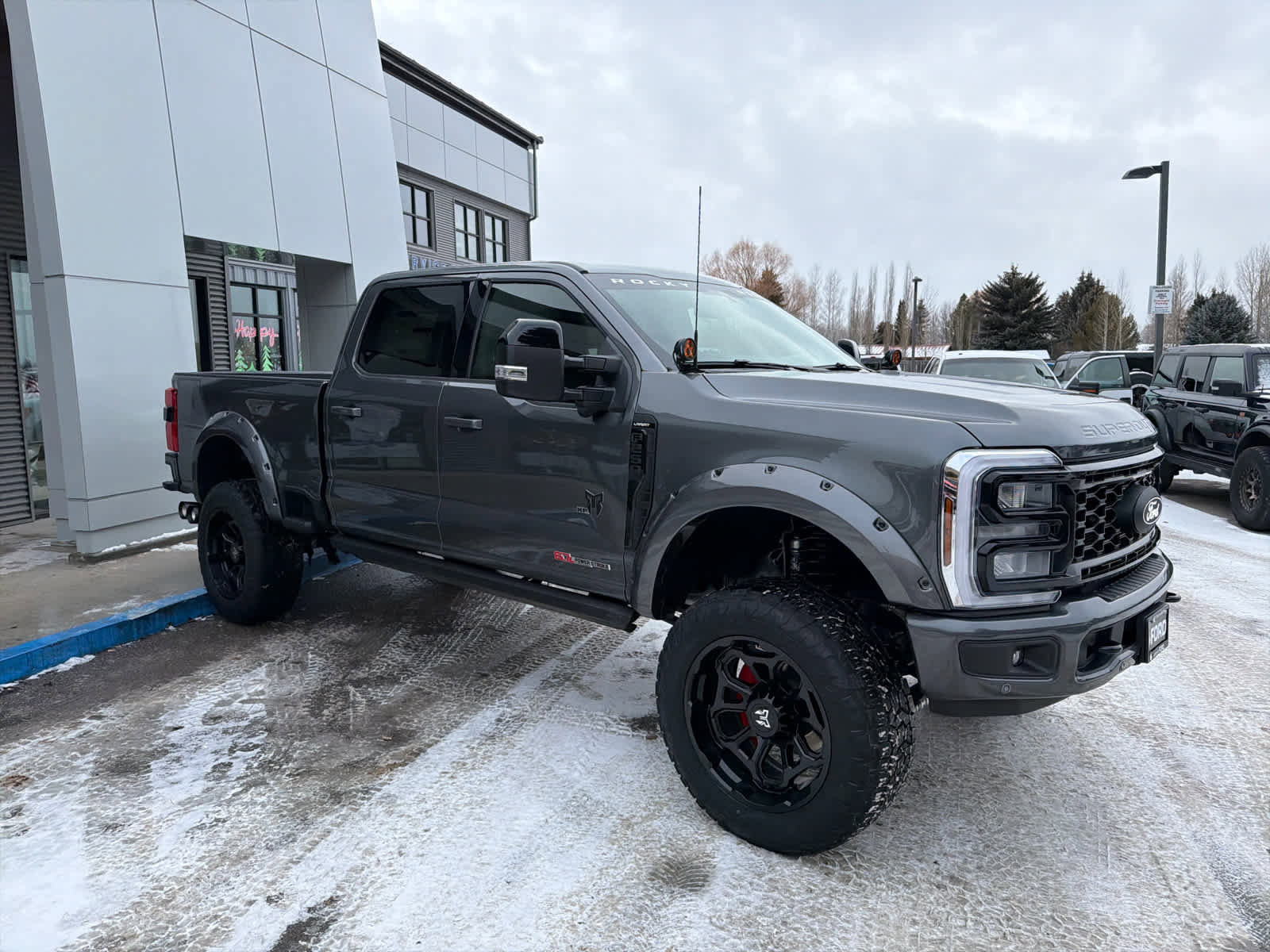 New 2026 Ford F250 Lariat w/ Black Appearance Package image 27