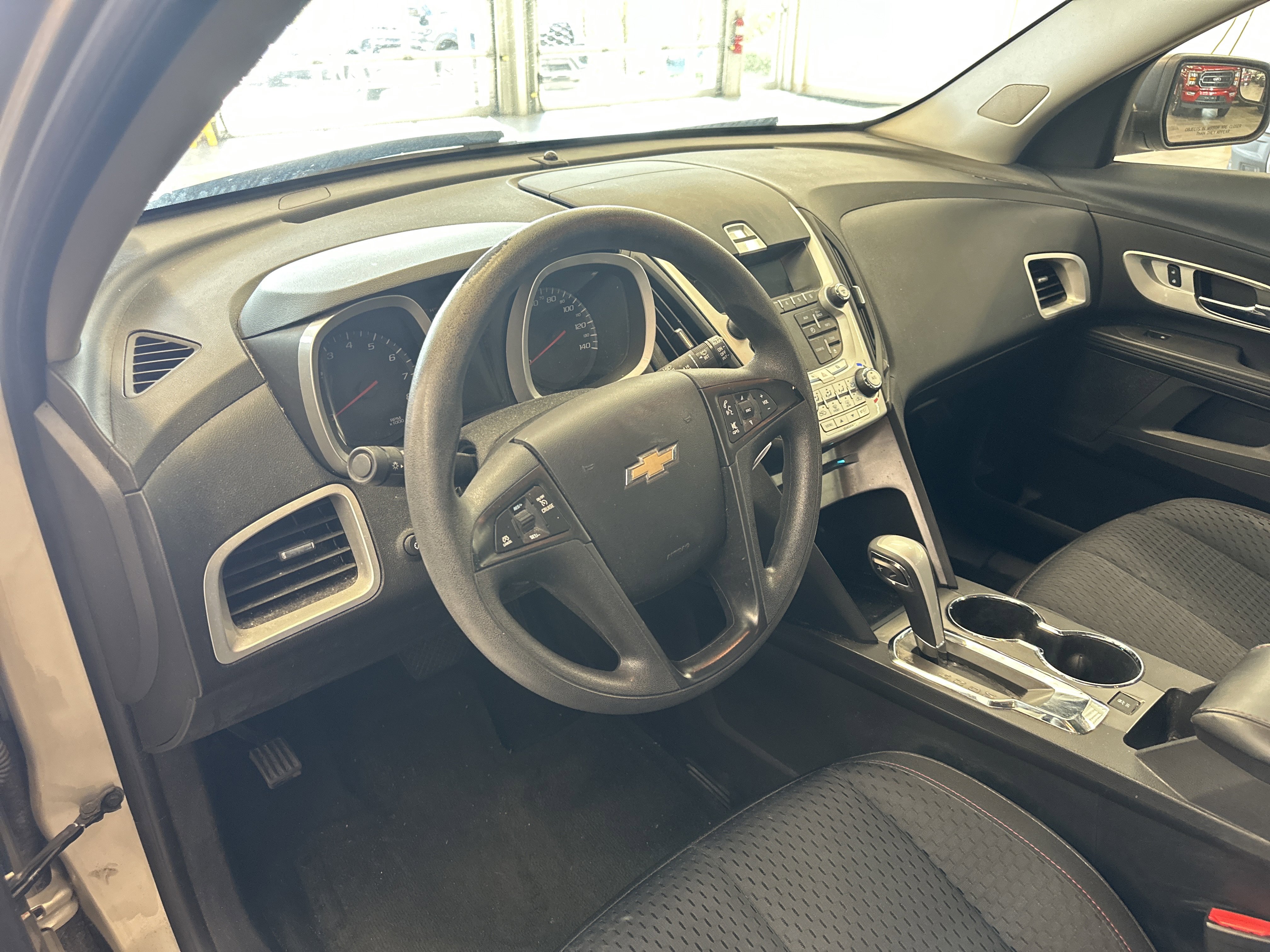 Used 2013 Chevrolet Equinox LS image 21