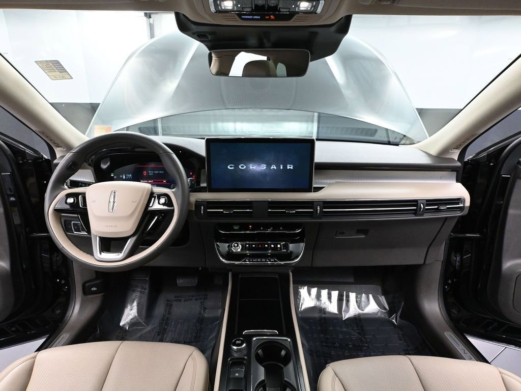 Used 2024 Lincoln Corsair AWD w/ Equipment Group 101A image 27