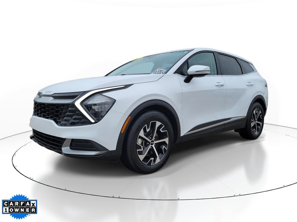 Used 2023 Kia Sportage EX image 2