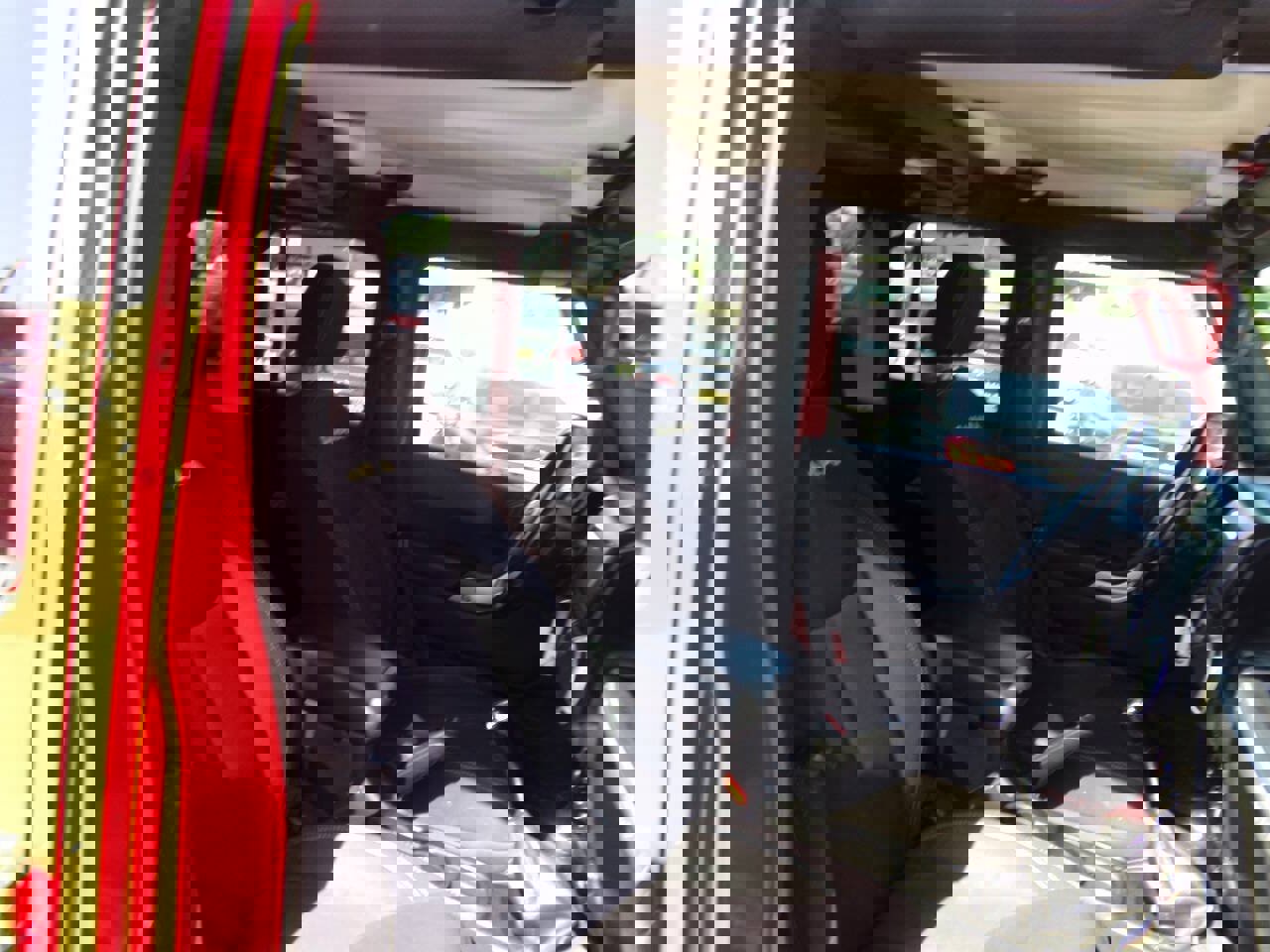 Used 2014 Jeep Wrangler Unlimited Sahara w/ Connectivity Group image 28