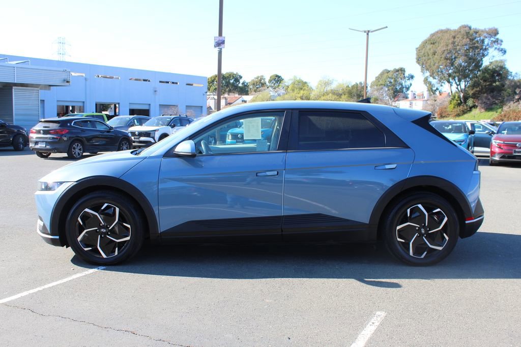 Used 2023 Hyundai Ioniq 5 SE image 2